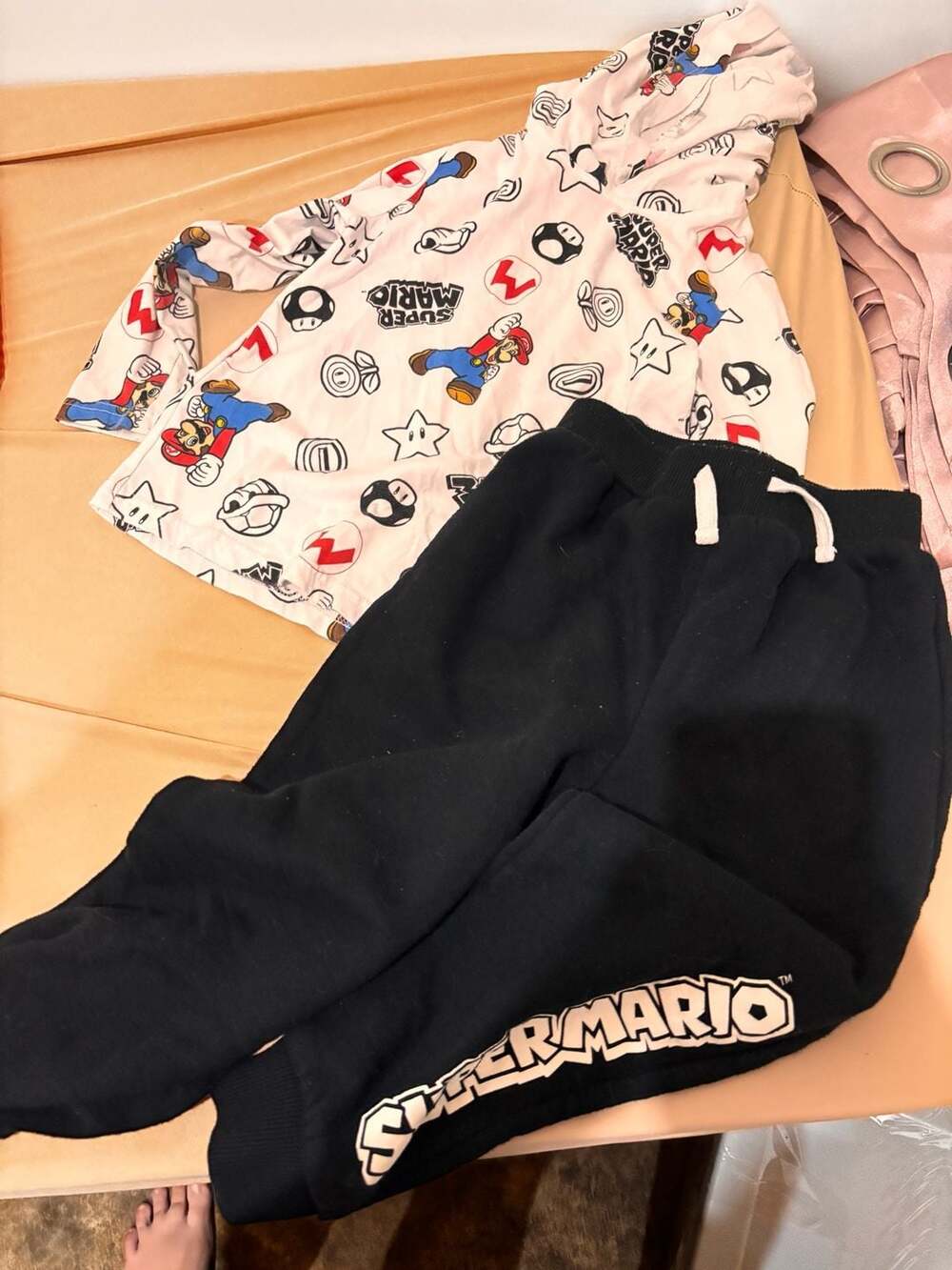 Super Mario Hoodie And Jogger Pants Set Size 5 White Black